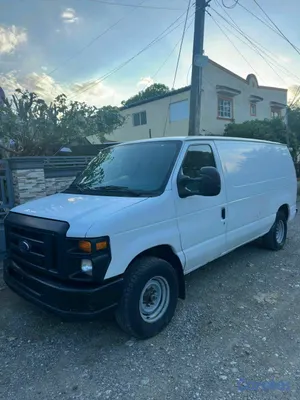 2012 Ford Econoline — foto 4 / 6