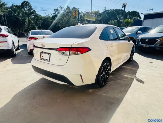 2021 Toyota Corolla — foto 5 / 10