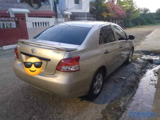 2006 Toyota Yaris — foto 2 / 5