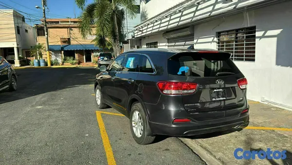 2018 Kia Sorento — foto 6 / 11