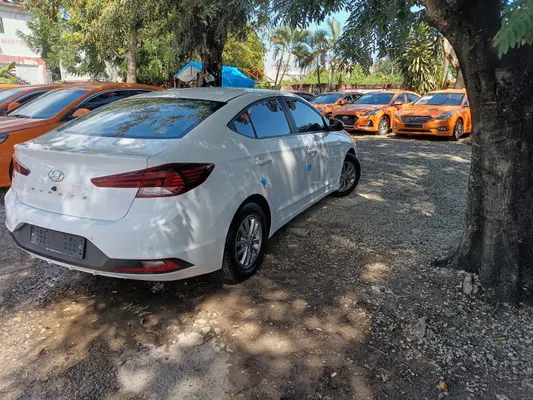 2019 Hyundai Avante — foto 3 / 10