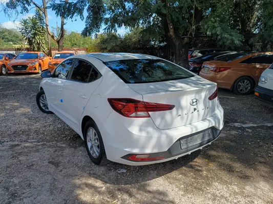 2019 Hyundai Avante — foto 4 / 10