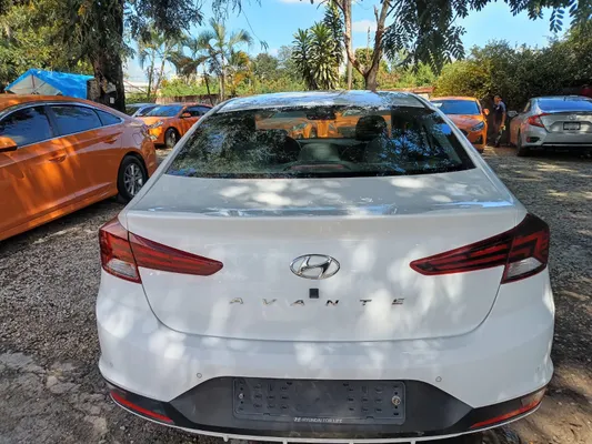 2019 Hyundai Avante — foto 5 / 10