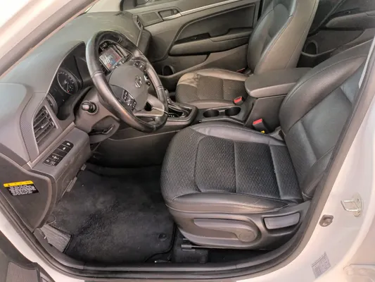2019 Hyundai Avante — foto 6 / 10