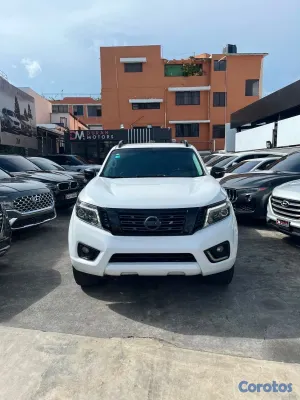 2020 Nissan Frontier — foto 2 / 11