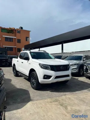 2020 Nissan Frontier — foto 3 / 11