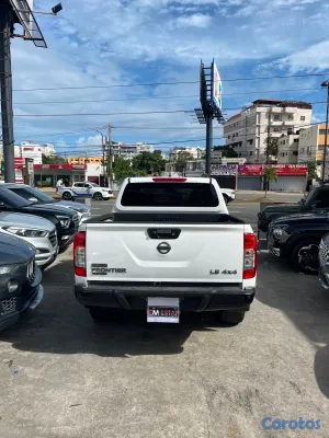 2020 Nissan Frontier — foto 8 / 11
