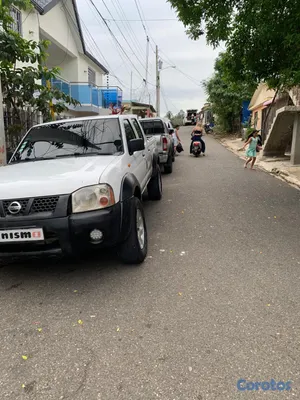 2008 Nissan Frontier — foto 2 / 6