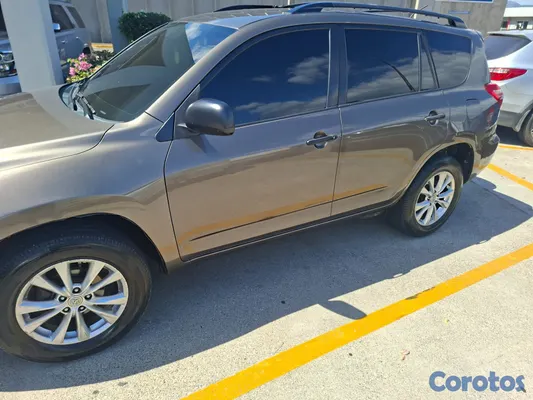2011 Toyota Rav-4 — foto 2 / 5