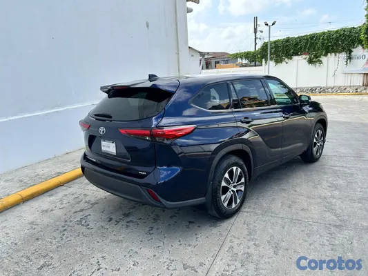 2021 Toyota Highlander — foto 9 / 11