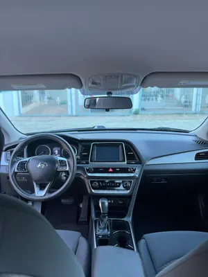 2019 Hyundai Sonata — foto 2 / 3