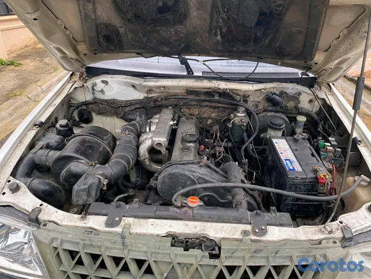 2002 Mitsubishi L200 — foto 6 / 8