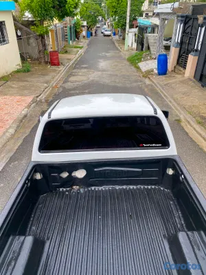 2002 Mitsubishi L200 — foto 8 / 8