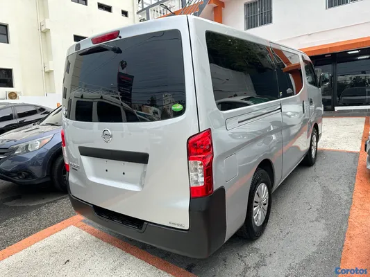 2019 Nissan NV — foto 4 / 8