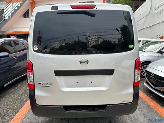 2019 Nissan NV — foto 6 / 8