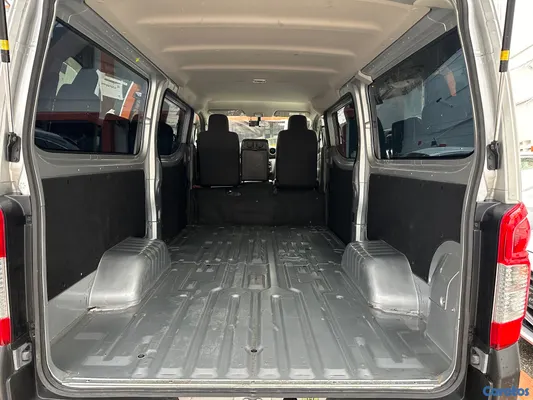 2019 Nissan NV — foto 7 / 8