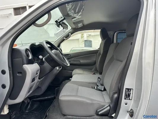 2019 Nissan NV — foto 8 / 8