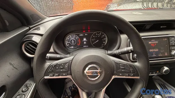 2020 Nissan Kicks — foto 4 / 12