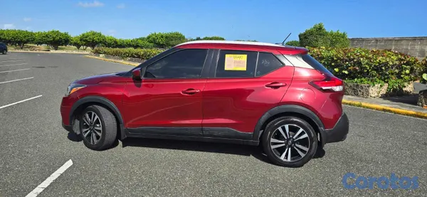 2020 Nissan Kicks — foto 8 / 12