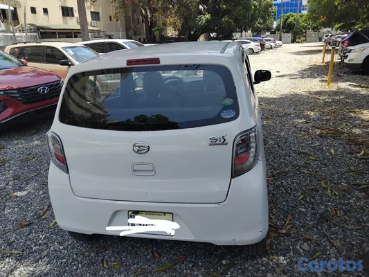 2017 Daihatsu Mira — foto 5 / 6