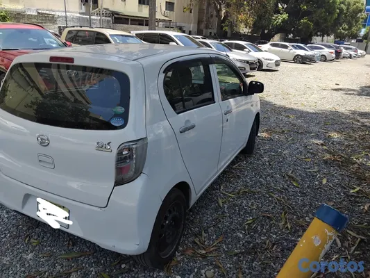 2017 Daihatsu Mira — foto 6 / 6