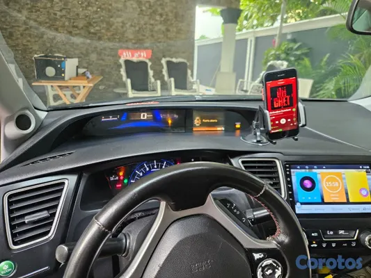 2013 Honda Civic — foto 15 / 19