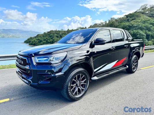 2022 Toyota Hilux — foto 3 / 5
