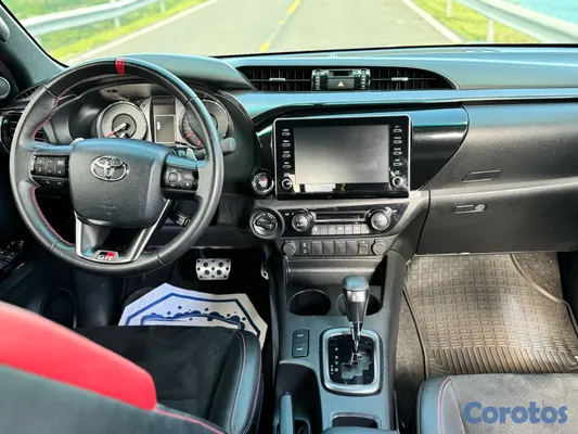 2022 Toyota Hilux — foto 4 / 5