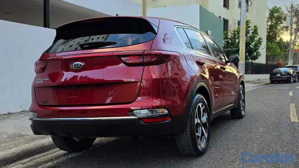 2020 Kia Sportage — foto 2 / 16