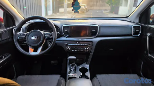 2020 Kia Sportage — foto 11 / 16