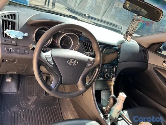 2019 Hyundai Sonata — foto 7 / 12