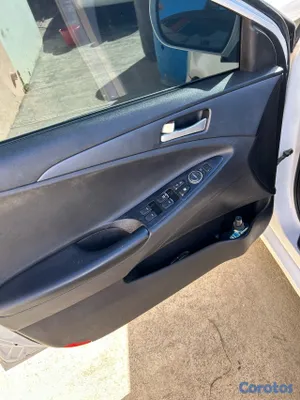2019 Hyundai Sonata — foto 9 / 12