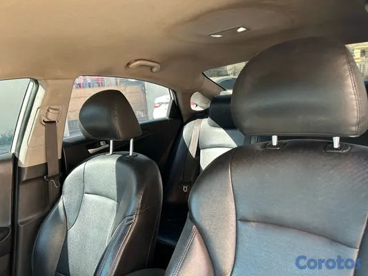 2019 Hyundai Sonata — foto 10 / 12