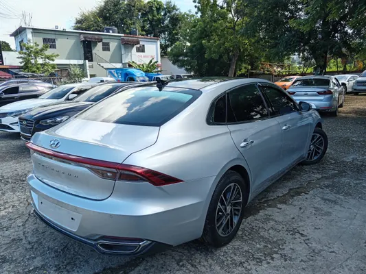 2020 Hyundai Grandeur — foto 3 / 10