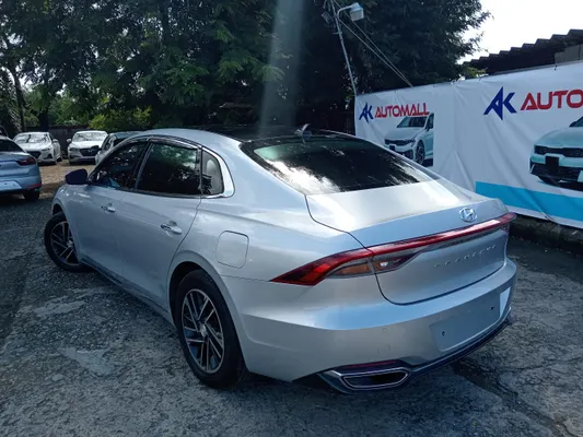 2020 Hyundai Grandeur — foto 4 / 10