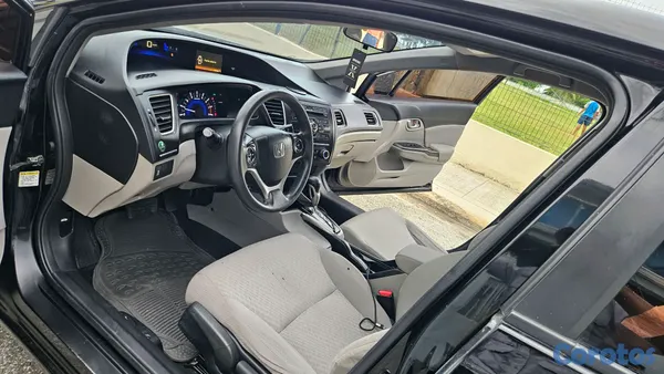 2015 Honda Civic — foto 11 / 12
