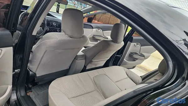 2015 Honda Civic — foto 12 / 12