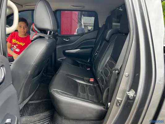 2023 Nissan Frontier — foto 8 / 10