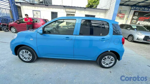 2020 Toyota Passo — foto 4 / 10