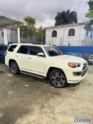 2021 Toyota 4 Runner — foto 1 / 10