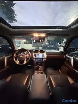 2021 Toyota 4 Runner — foto 7 / 10