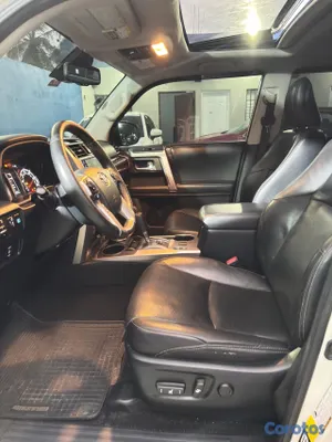 2021 Toyota 4 Runner — foto 8 / 10