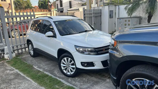 2013 Volkswagen Tiguan — foto 3 / 6