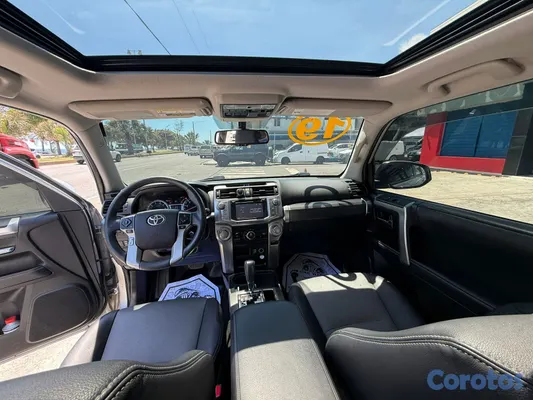 2019 Toyota 4 Runner — foto 5 / 10