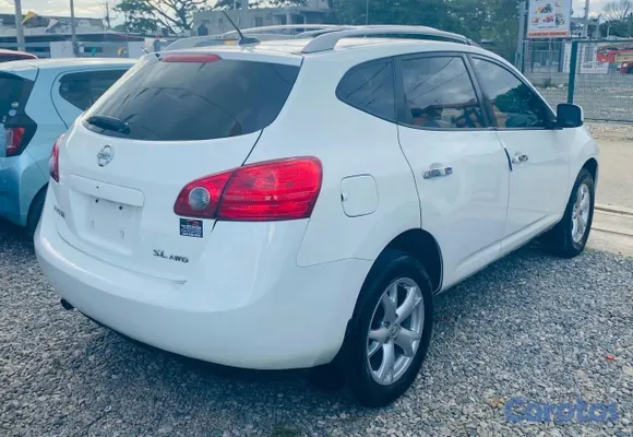 2010 Nissan Rogue — foto 2 / 14