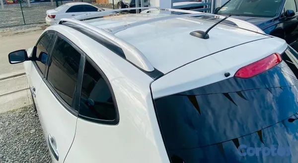 2010 Nissan Rogue — foto 4 / 14