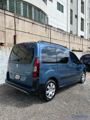 2015 Peugeot Partner — foto 5 / 10