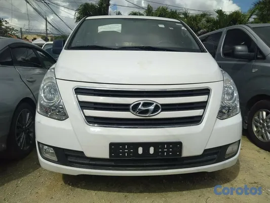 2017 Hyundai Grand Starex — foto 2 / 8
