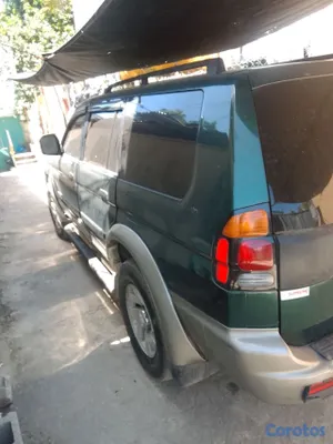 2001 Mitsubishi Montero — foto 9 / 11