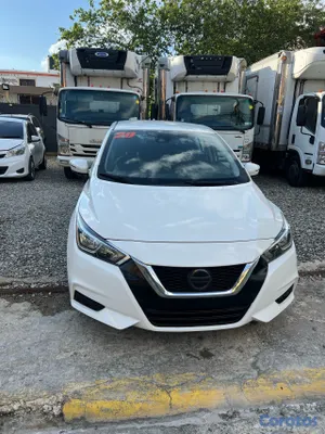 2020 Nissan Versa — foto 2 / 7